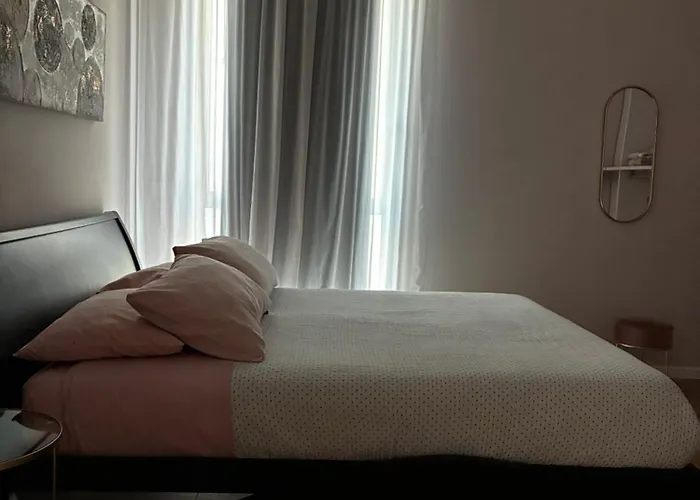 Residenza Labicana Luxury Apartment- Free Parking * Roma